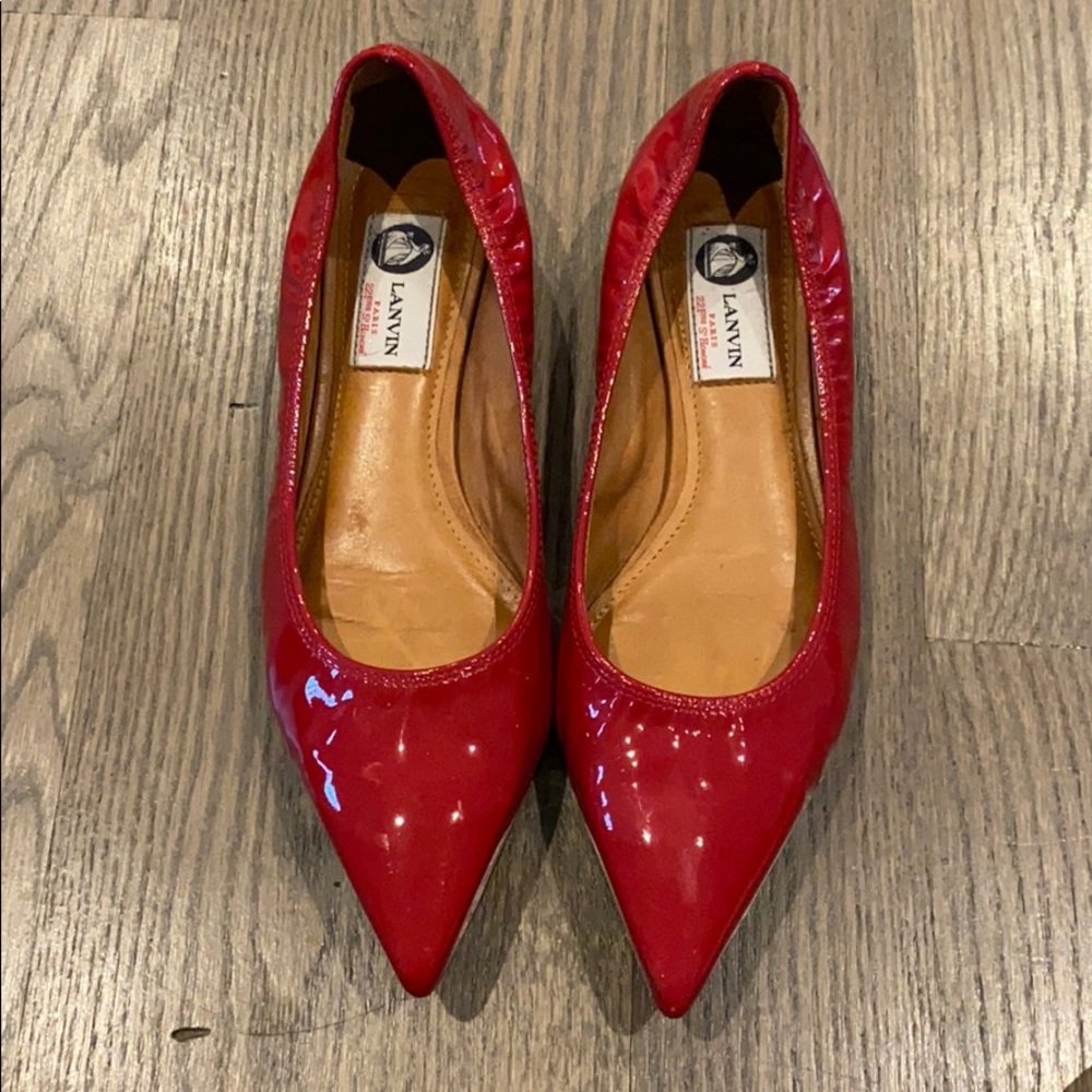 L’anvin red patent leather shoe
